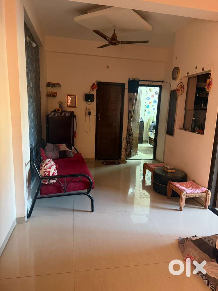 Female flatmate for 1 room in 2bhk