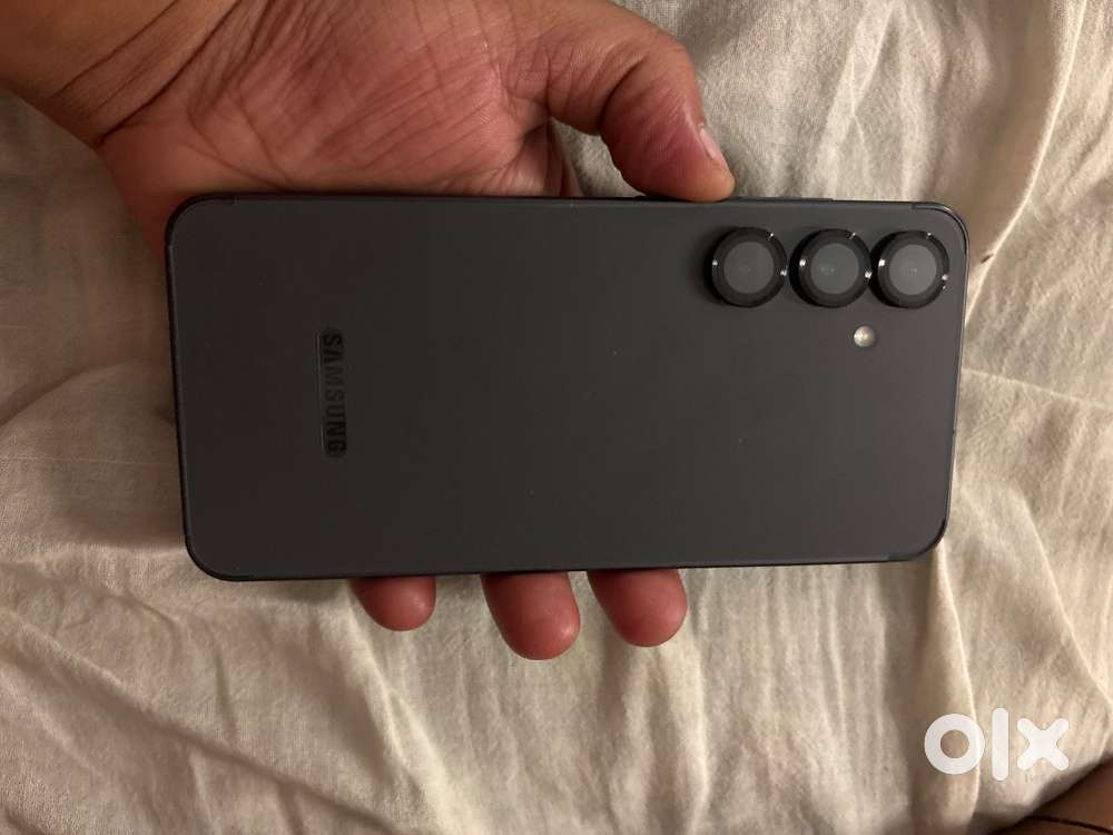 1week old Samsung s24fe 256GB