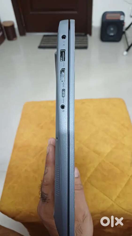 2 years old,Lenovo Idea pad 3 i3 scratch less