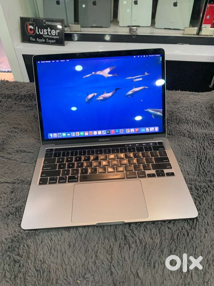 Apple MacBook Pro / 2020 / i7 / 32GB / 512GB / TouchBar / Warranty