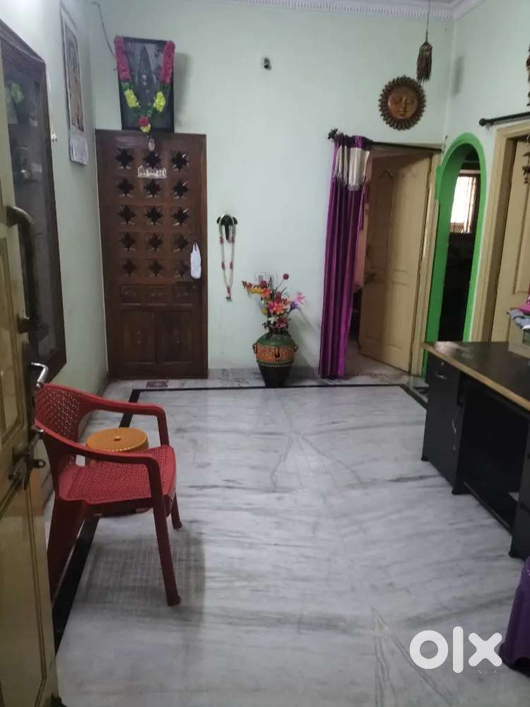 Room sharing for men