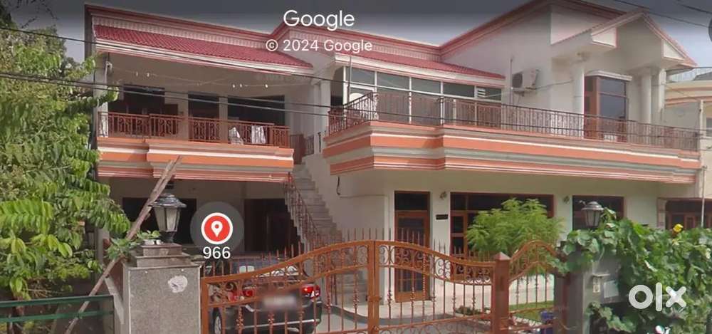 Running PG for sale kanal house near Hanuman mandir 3b2