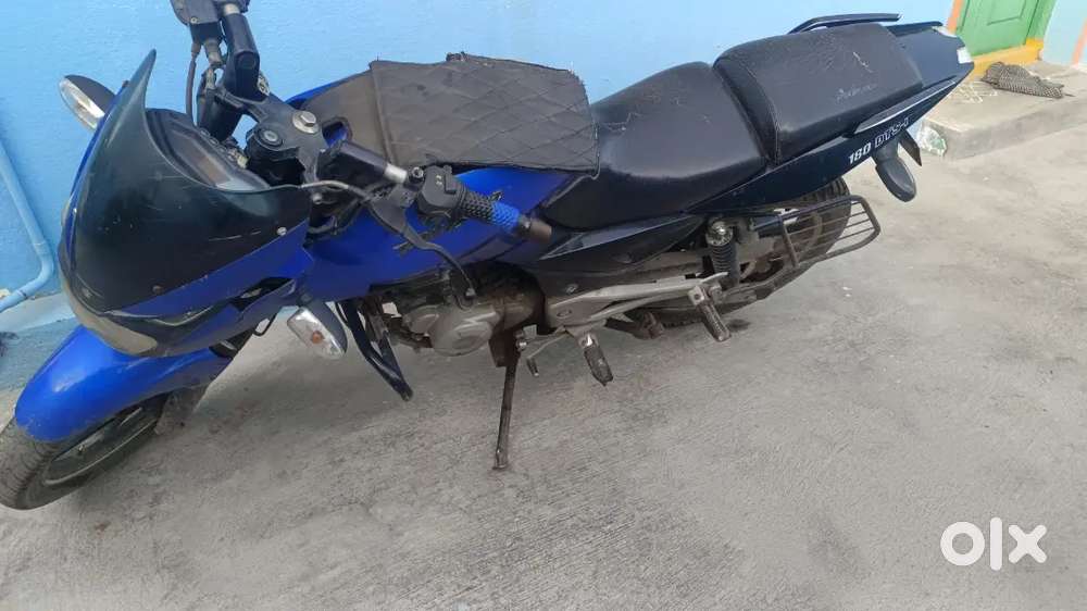 Bajaj pulser