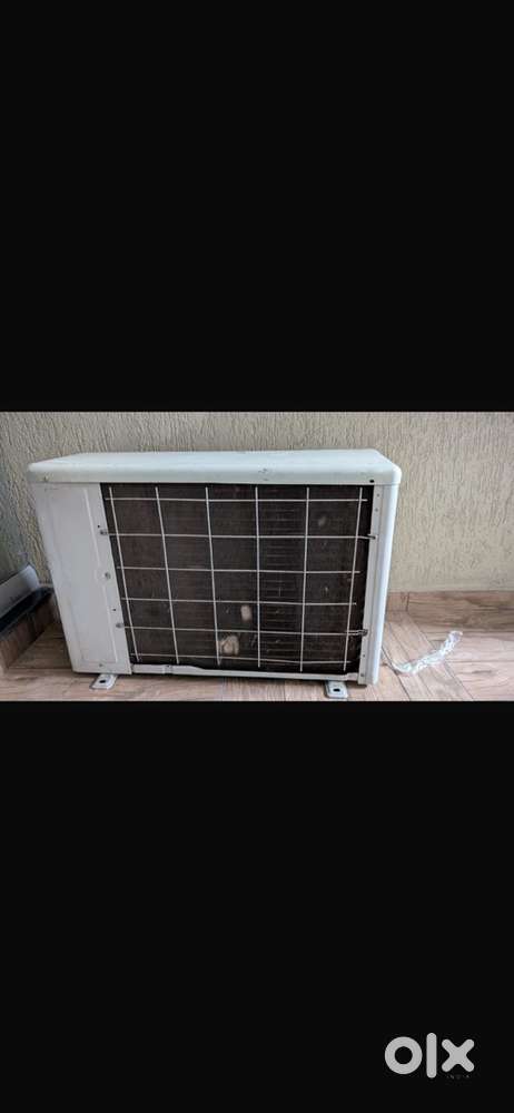 LG split AC