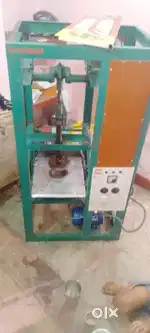 Paper palate machine