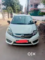 White colour amaze car jharkhand registration Ranchi.