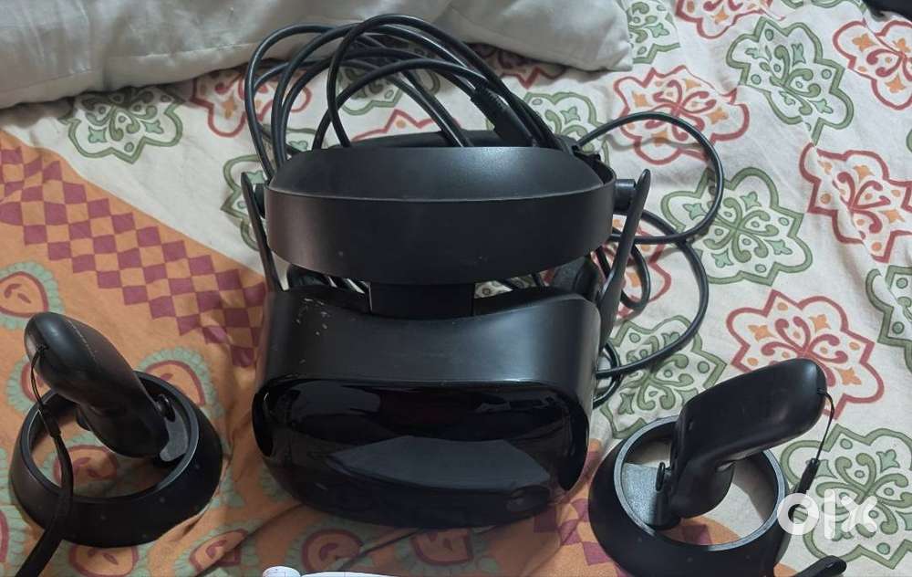 Samsung Oydessy+ HMD VR Headset
