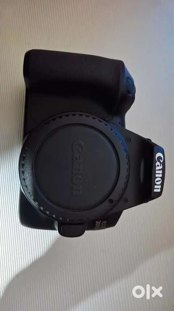CANON DSLR CAMERA