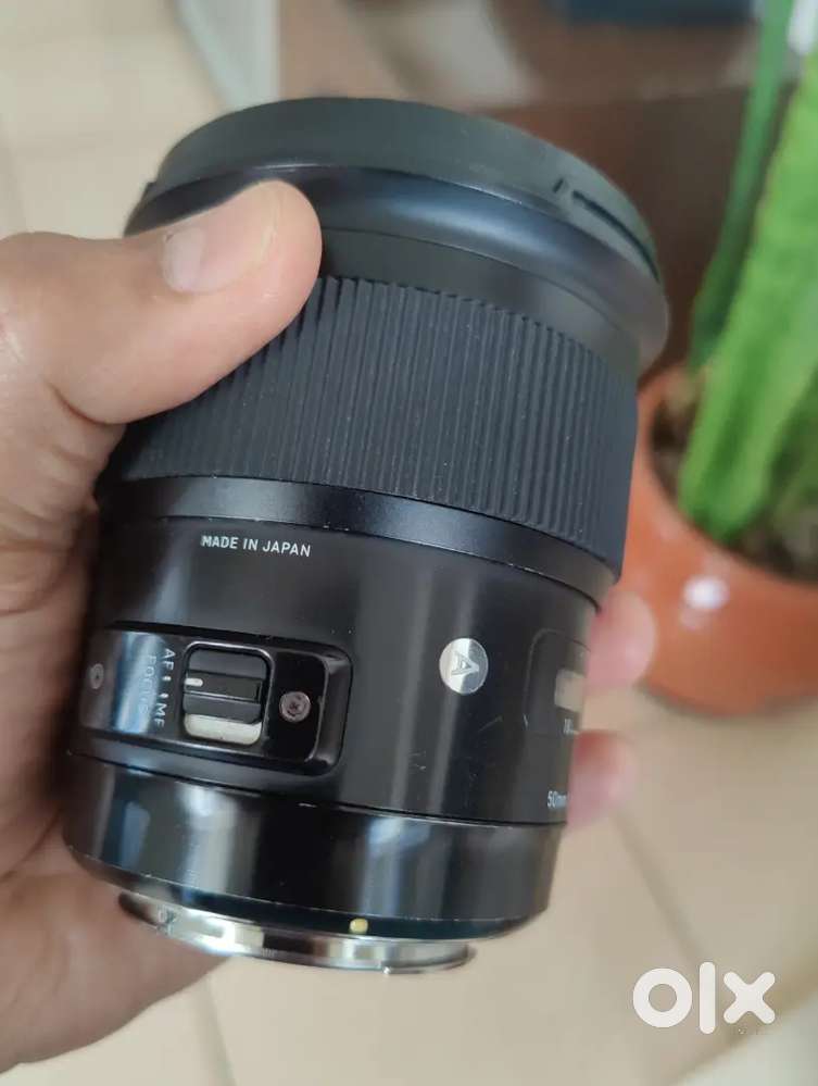 Sigma 50 mm F 1.4 DG art lens for canon is available for sale
