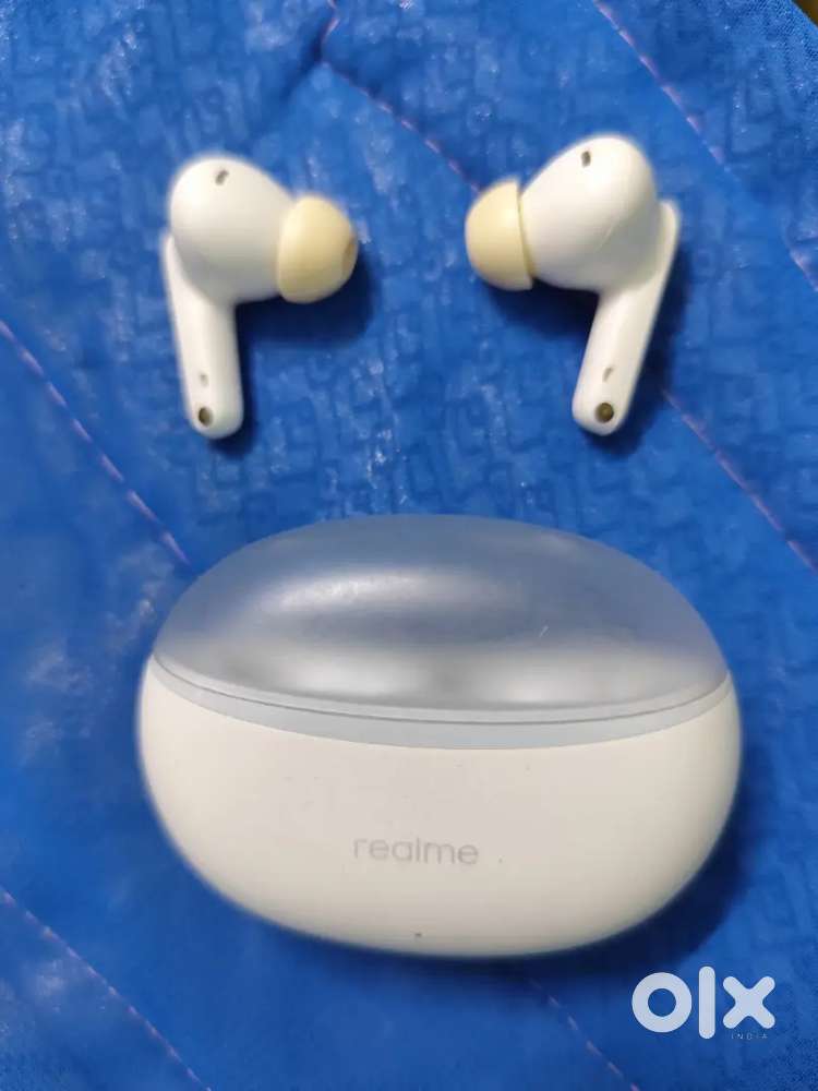 Realme Buds Bluetooth in Ear Earbuds,
