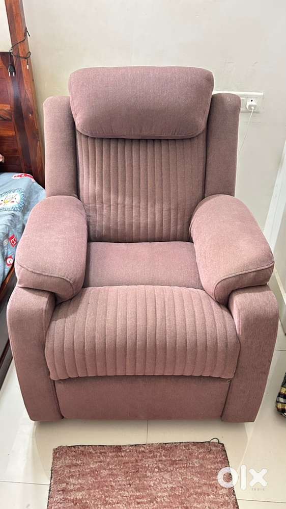 Recliner - Single Seater Fabric Recliner