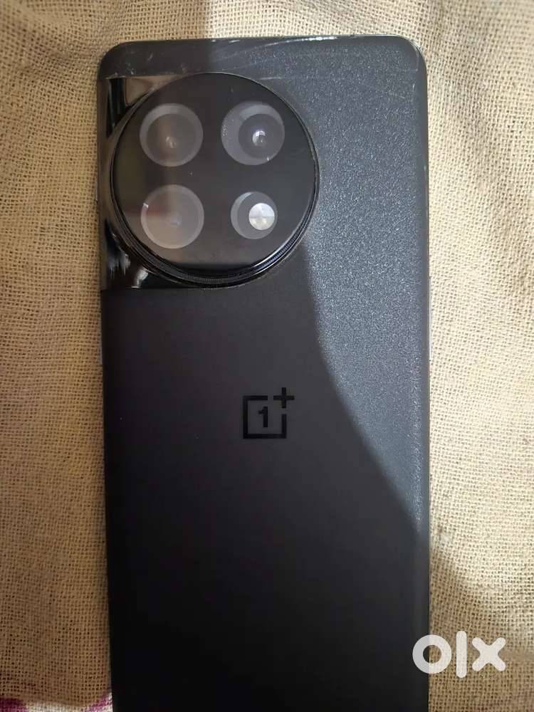 Oneplus 11 8gb ram, 128 gb rom