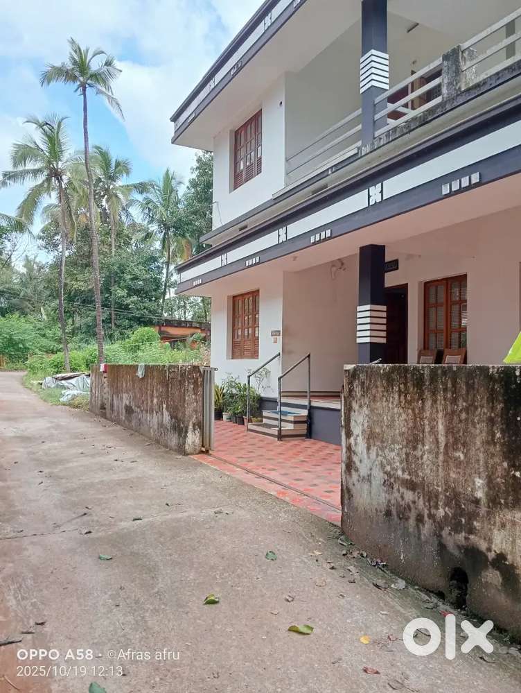 3.5cent വീടുംസ്ഥലവുംവില്പനയ്ക്ക്, 3ബെഡ്റൂം,2ബാത്റൂം, ഉണ്ട്,