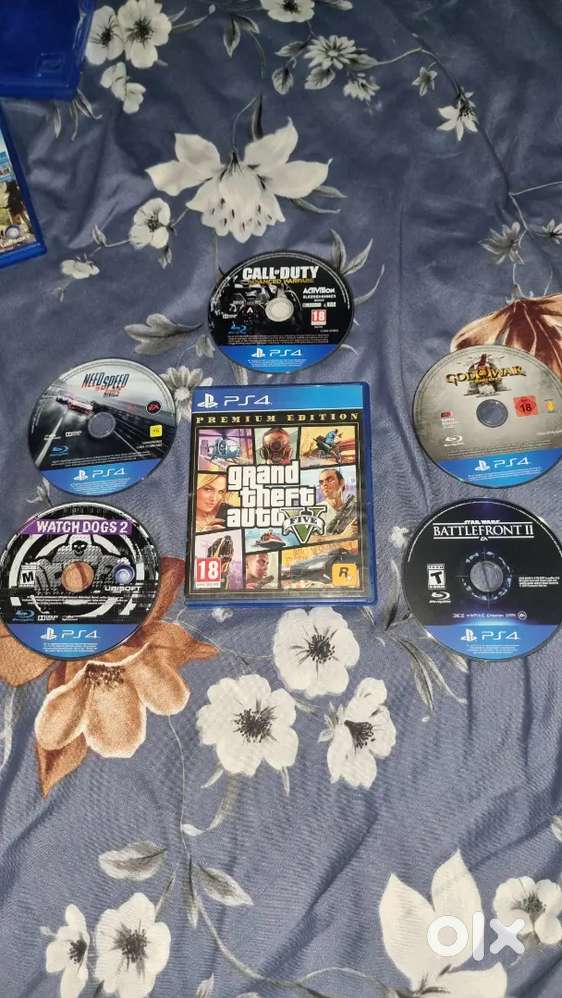 PS4 GAME DISKS