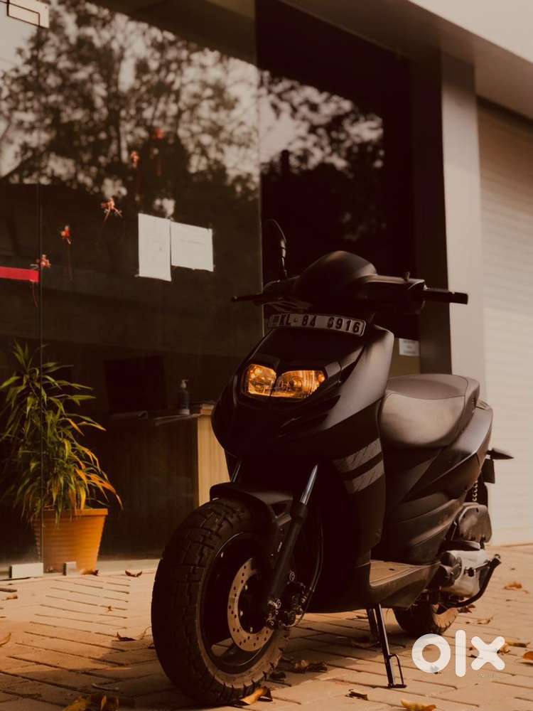 Aprilia storm