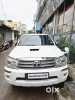 Toyota Fortuner Legender November/2011 Diesel