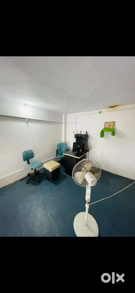 I WANT TO RENT OUT MY SHOWROOM NEAR DOMINOZ,NEAR JAISHWAL RESTURANT.