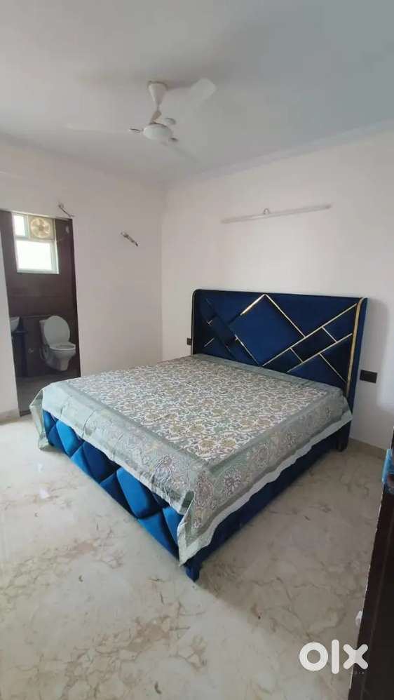 NEAR TRIMURTI APARTMENT, 2BHK FURNISHED FLAT FOR FAMILY, BACHELOR