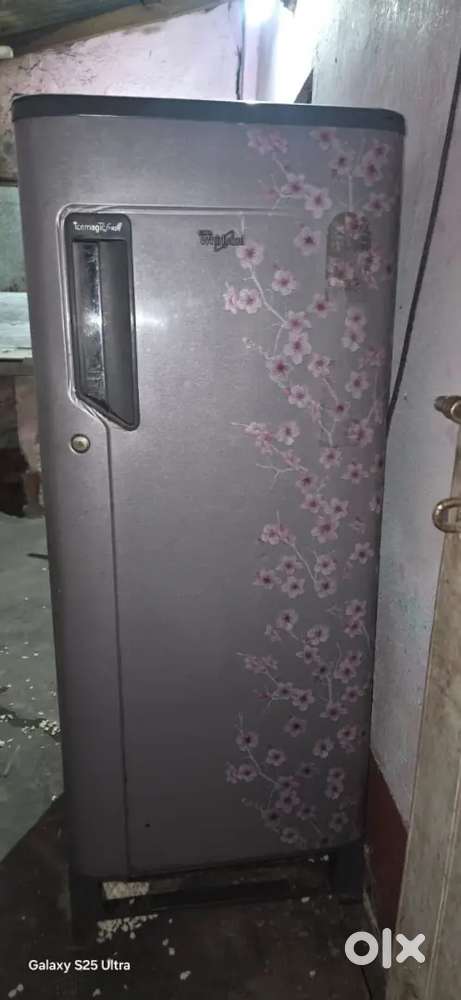 Whirlpool refrigerator 180ltr
