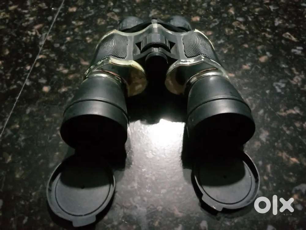 binoculars