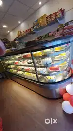 Cake fridge