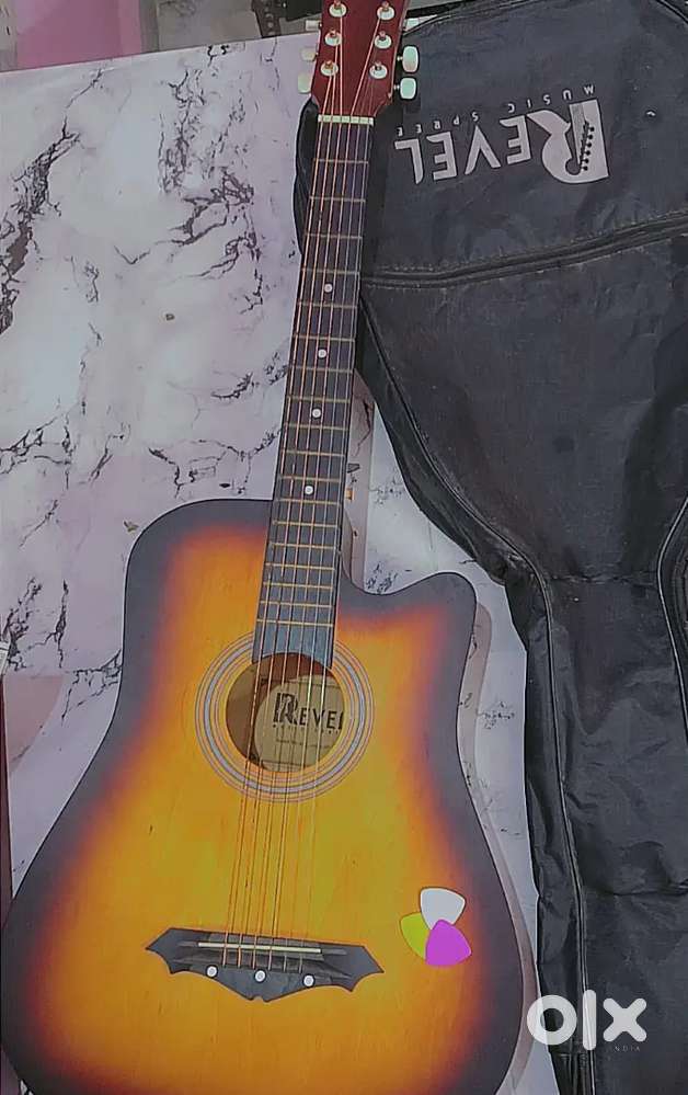 Revel Guitar
