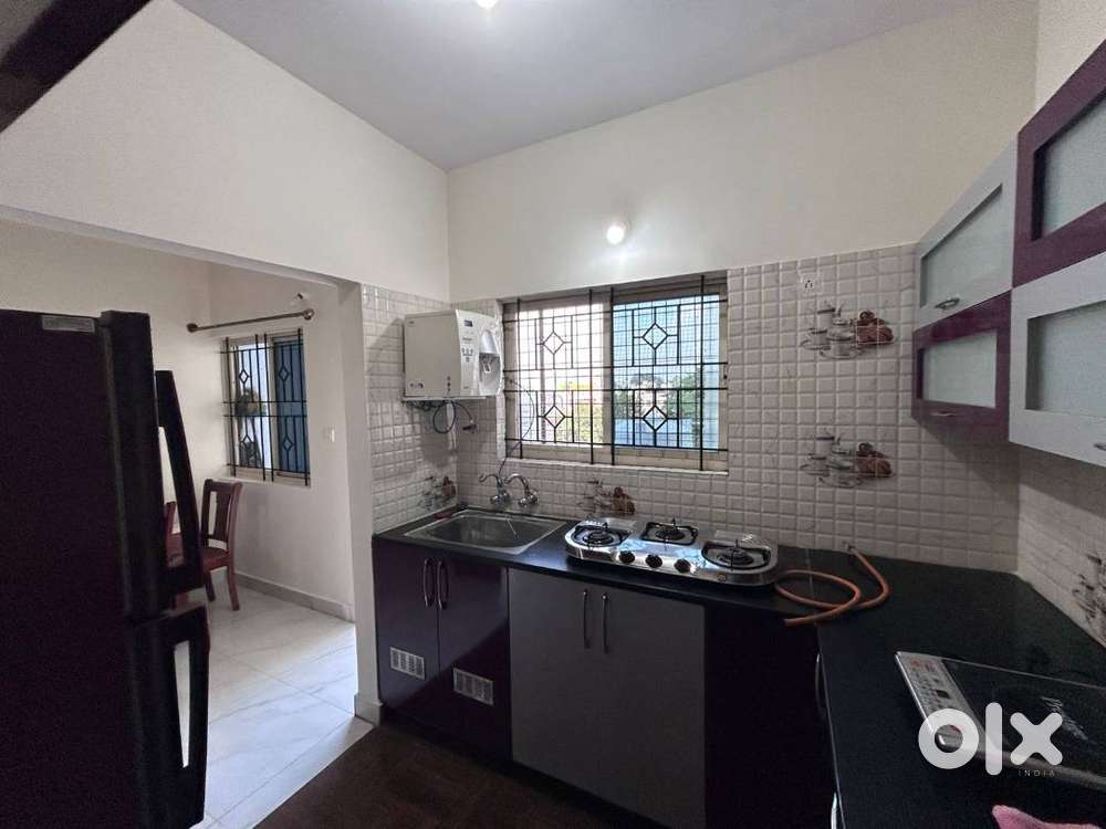 2BHK FLAT AVAILABLE FOR LEASE AGS LAYOUT