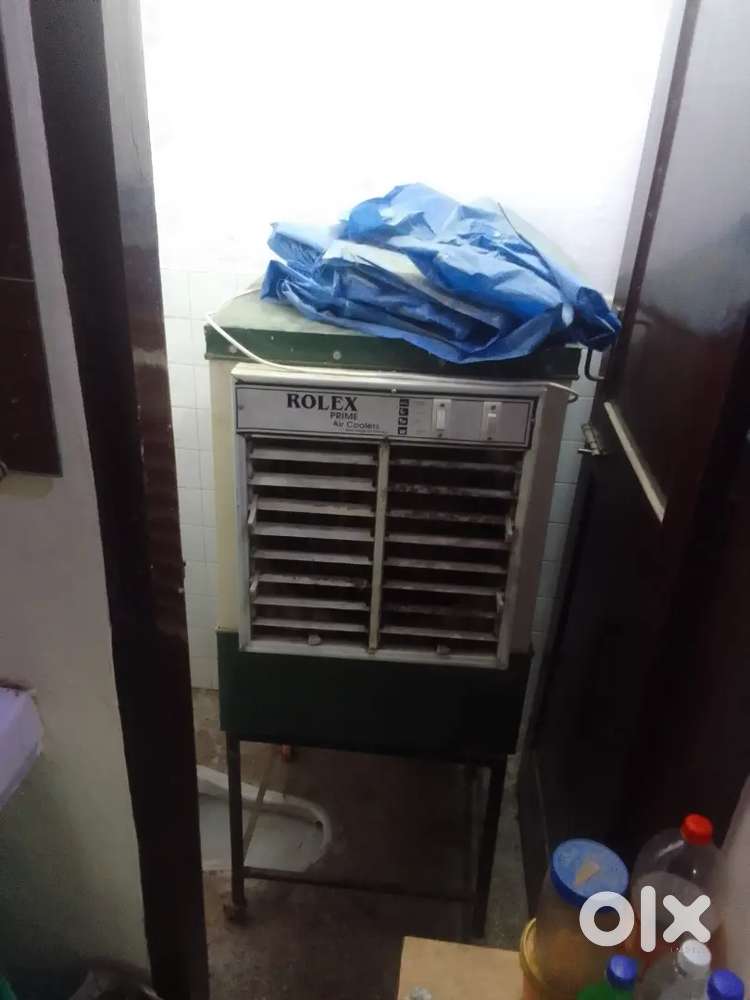 Cooler for sale - Rolex company - 1 season used