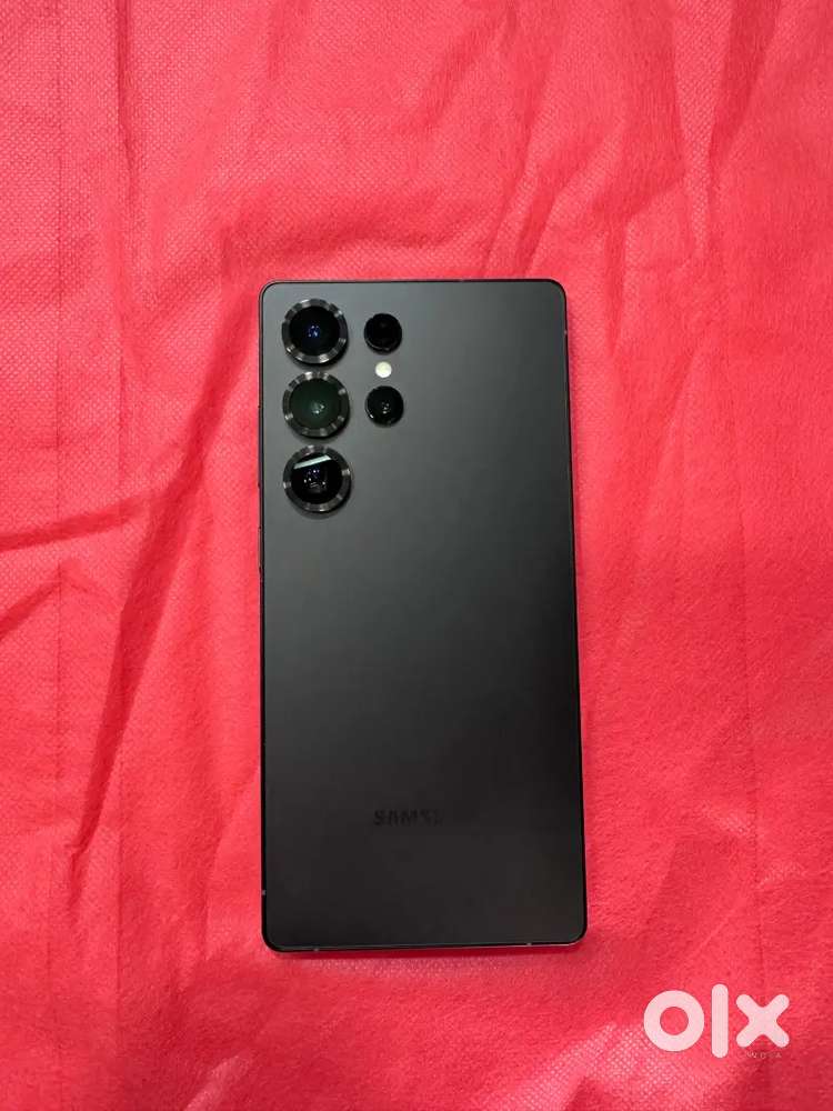 S25 ultra 512gb brand new condition 7months old with 6months insurance