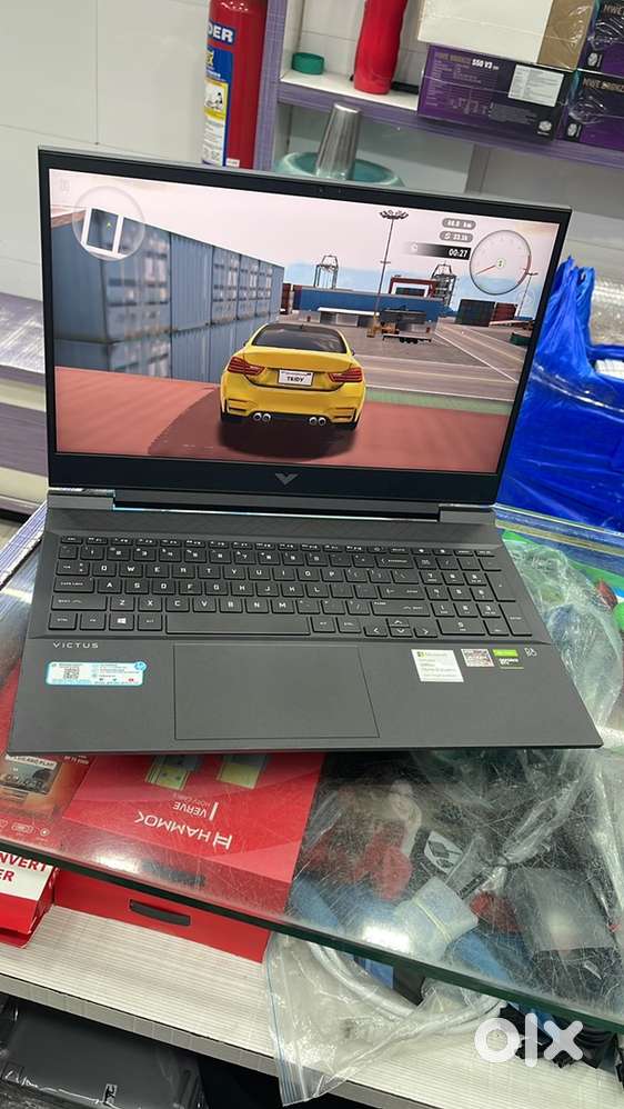 HP VICTUS 16-e0075ax