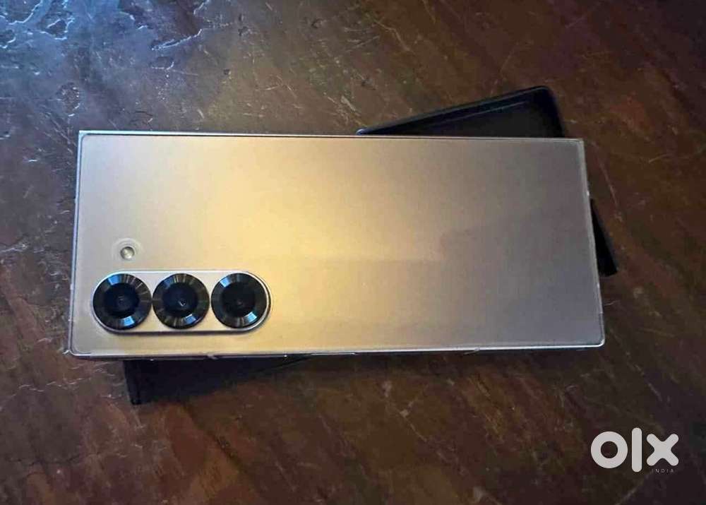 Samsung z fold 6