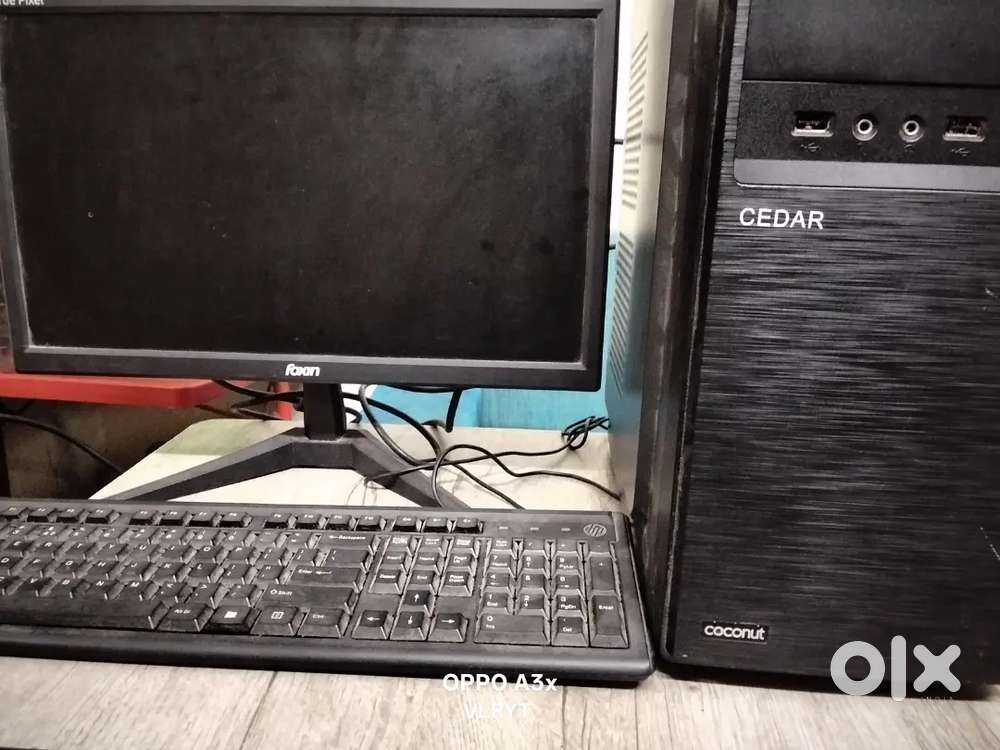 Monitor with cpu