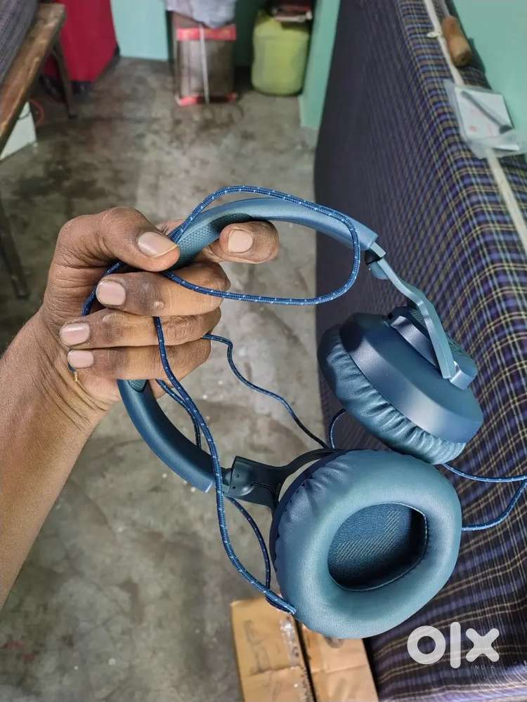 JBL Headphones sell