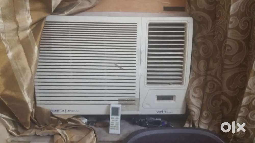 Ac / Air Conditioner - Voltas with remote fully serviced