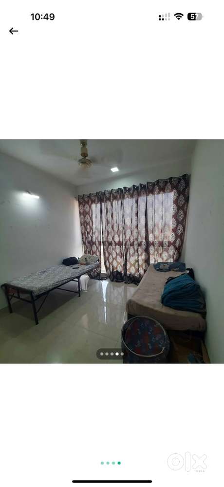 Females-Shared master bedroom in 2 bhk flat