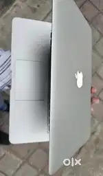 Apple MacBook air 2015 core i5 4gb 256gb in excellent condition