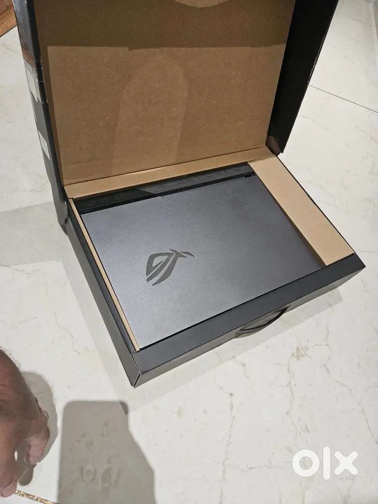 ASUS ROG STRIX RYZEN 7/16GB/512GB/6GB GFX