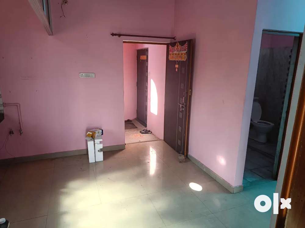 Two bhk separate flat for rent to small family in janaki nagar DLW