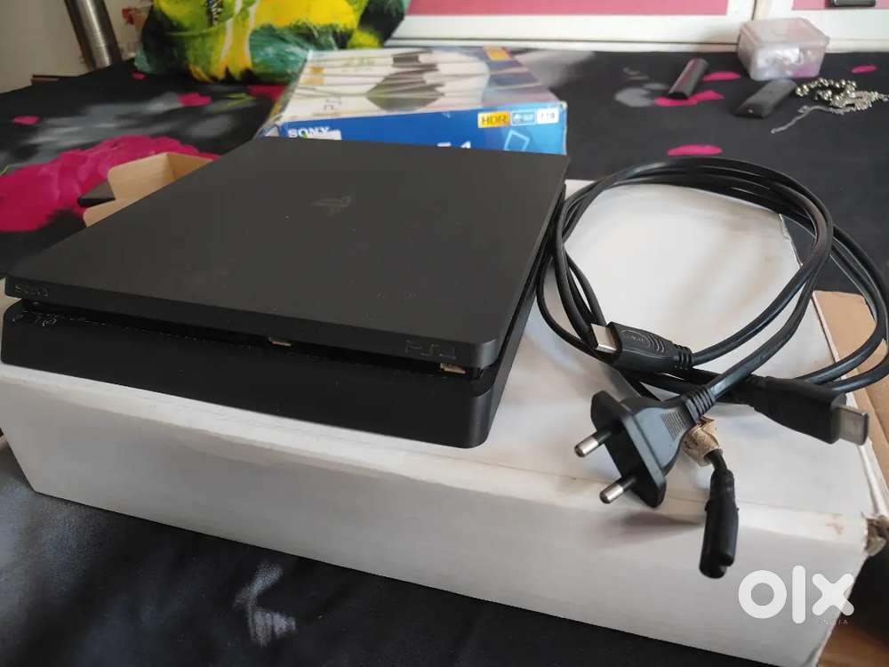 Ps4 slim 1Tb