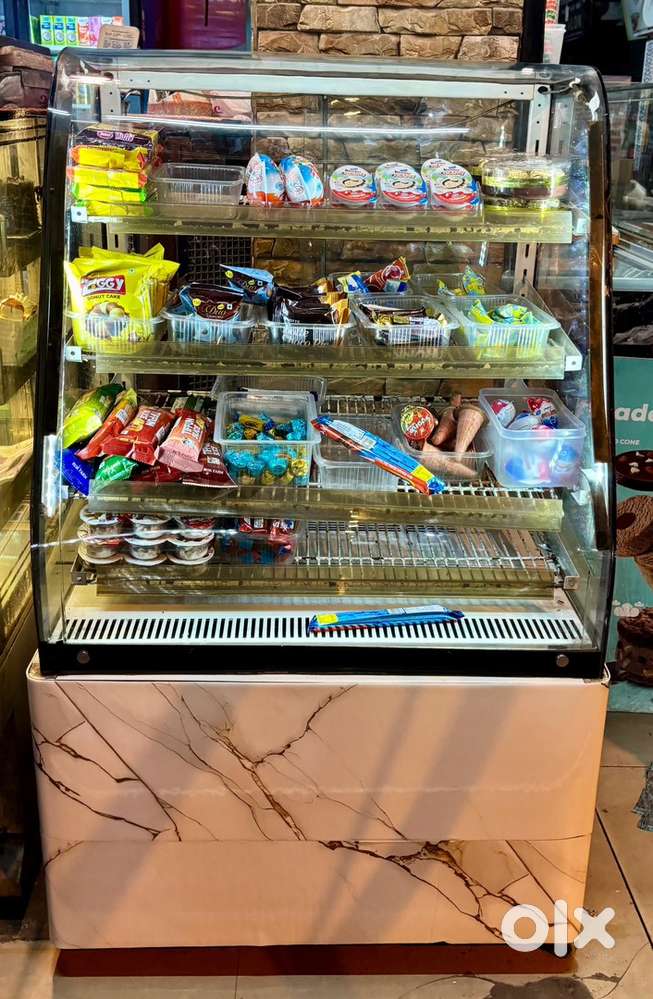 Cake Display Fridge