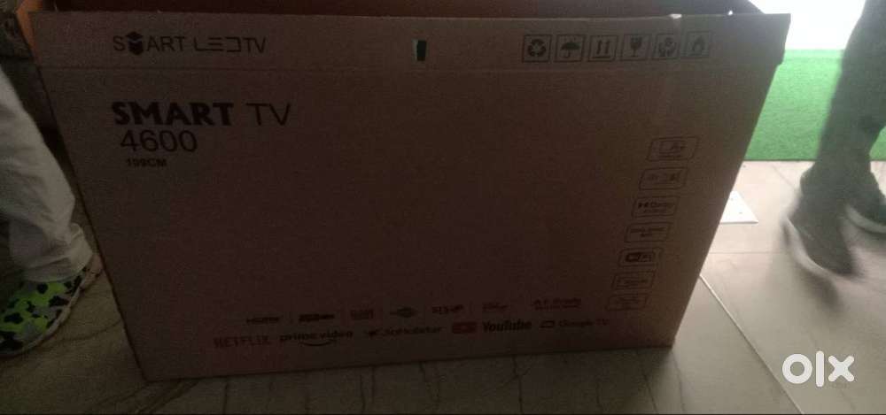 43 inch Smart LED brand  Real me.. sealed pack price only 15500Rs
