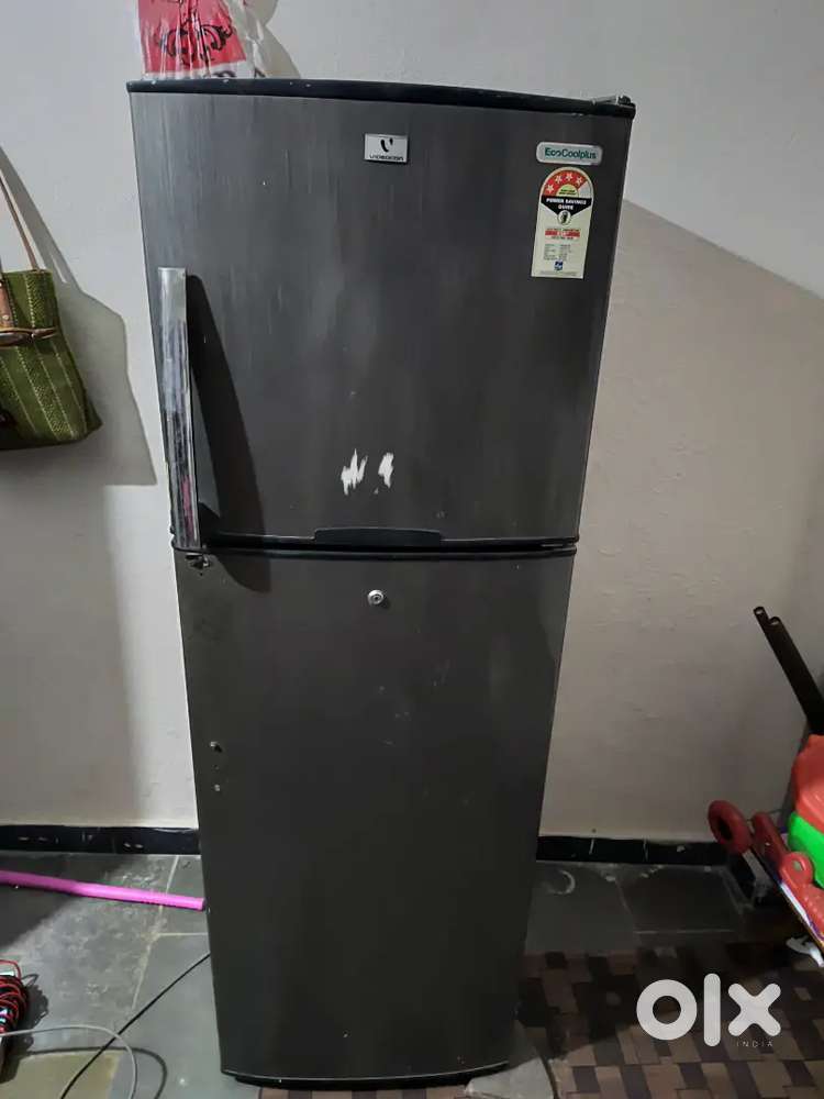 Videocon 235Ltrs double door refrigerator, 4 star rating
