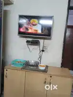 LG TV 32 inch