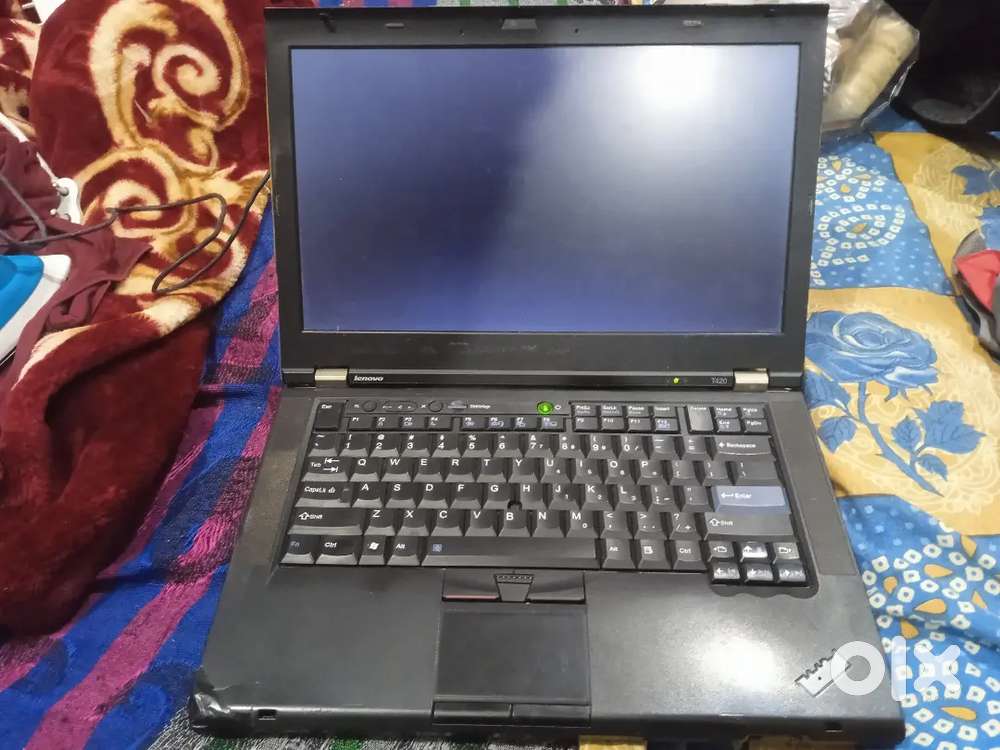 lenovo laptop  t420 i5 8 gb battery kharab hai km chalti
