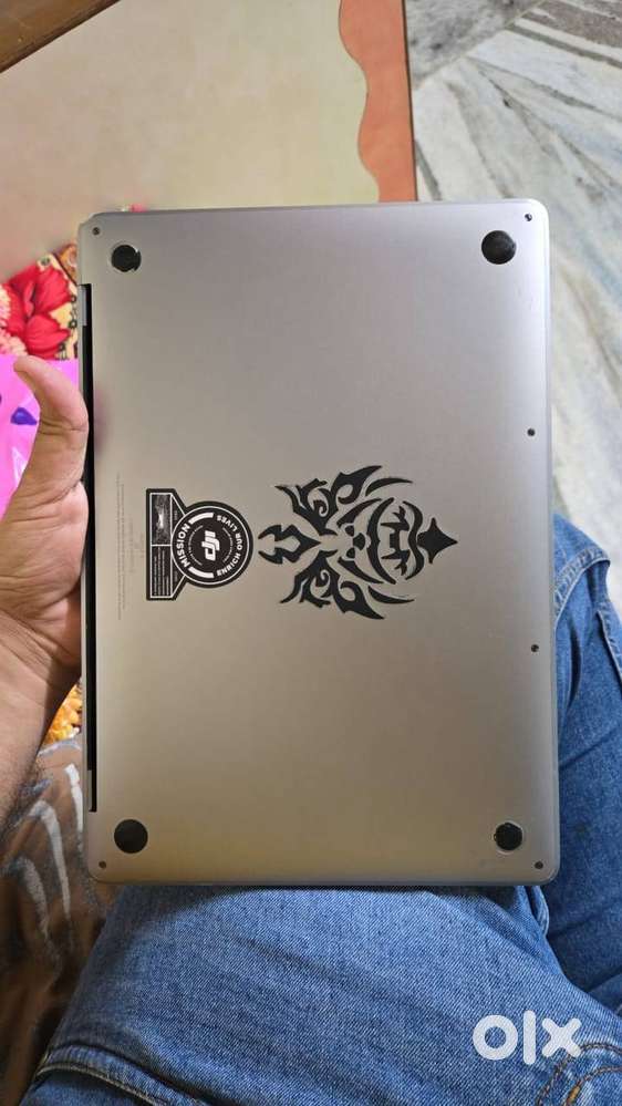 Apple macbook pro A1708