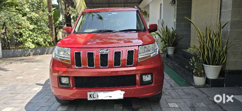 Mahindra TUV 300 2016