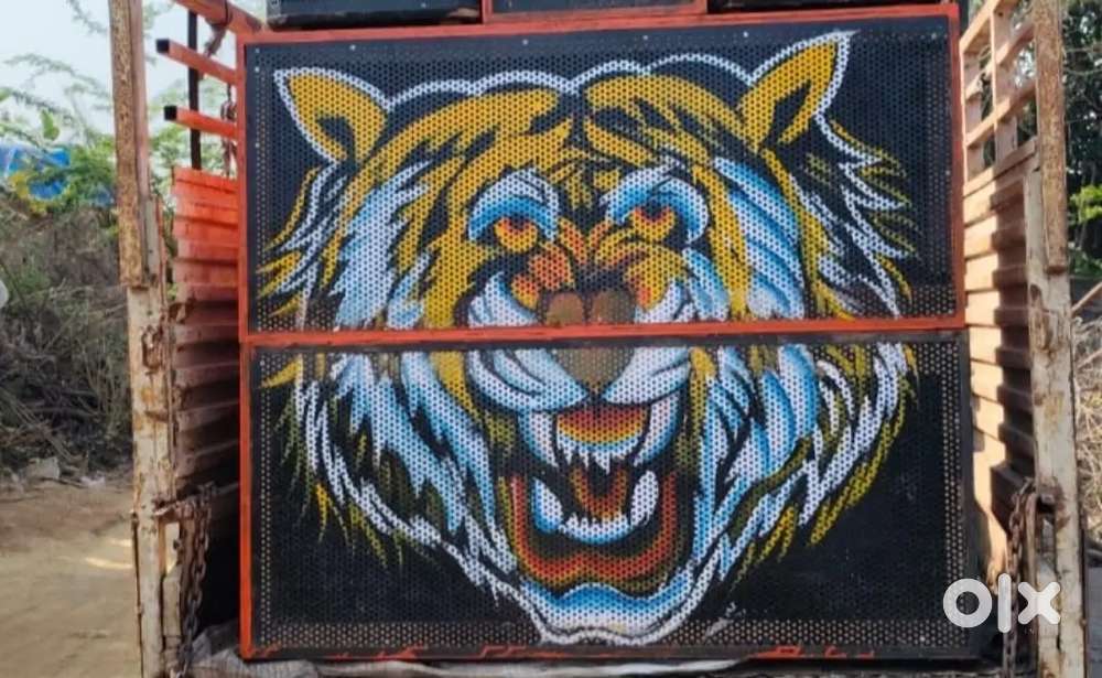 Housa speaker boxs for sale