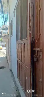 1 room attached english bathroom at Mithapur on road