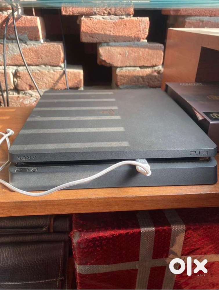 Playstation 4 slim 1tb