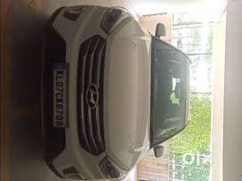 Polar White Creta 2017 petrol automatic model.model